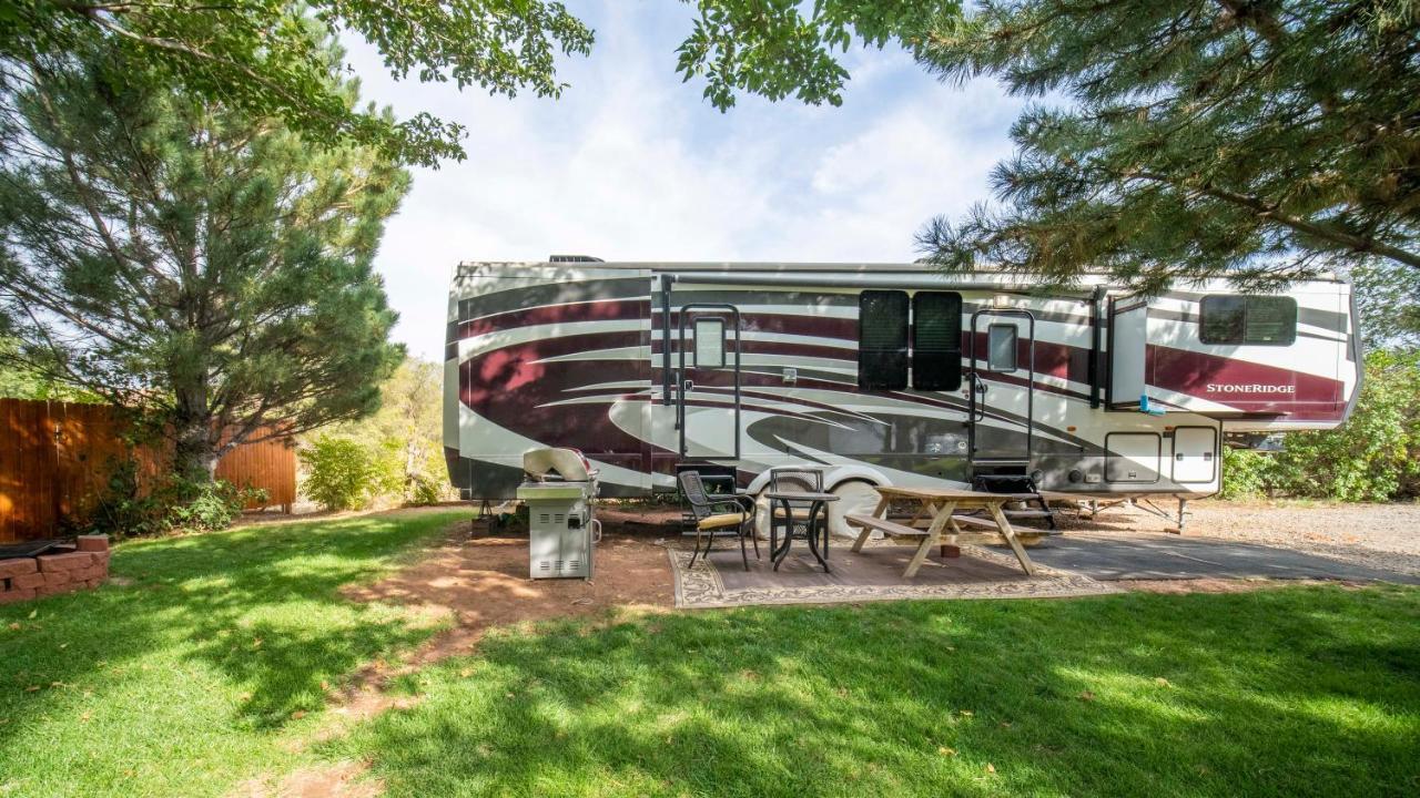 摩押Outdoor Glamping Large 5Th Wheel Setup Ok4A公寓 外观 照片
